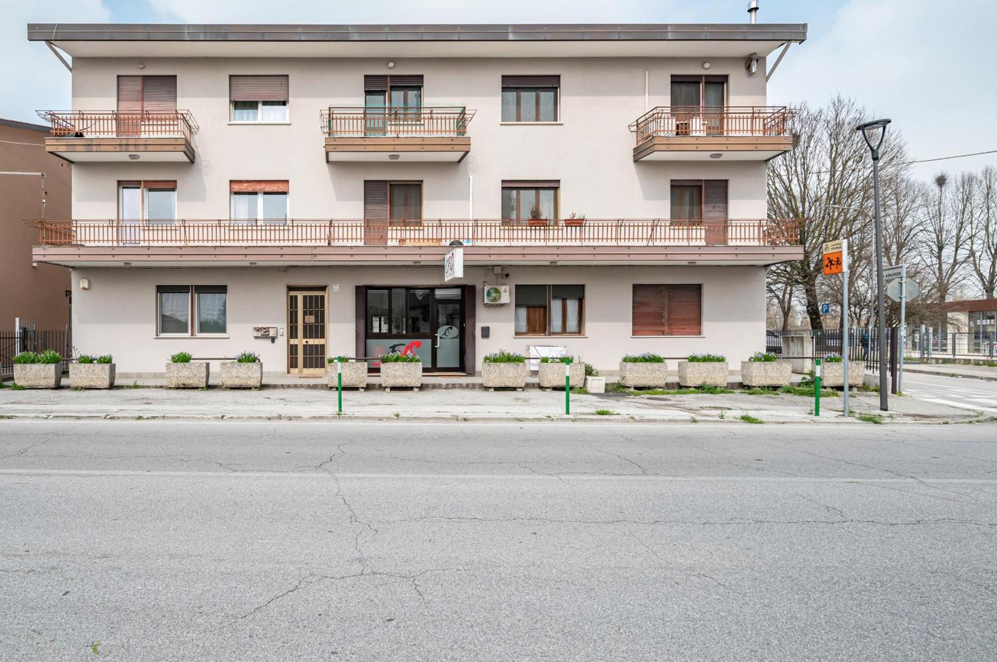 San Vincenzo Apartments 1 - 2 - 4 ヴィゴンツァ エクステリア 写真